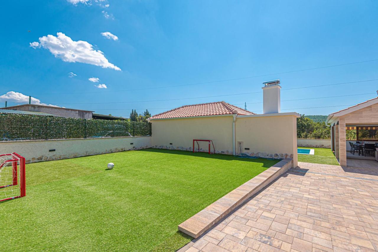 Villa Casa Del Sol à Dubrava  Extérieur photo