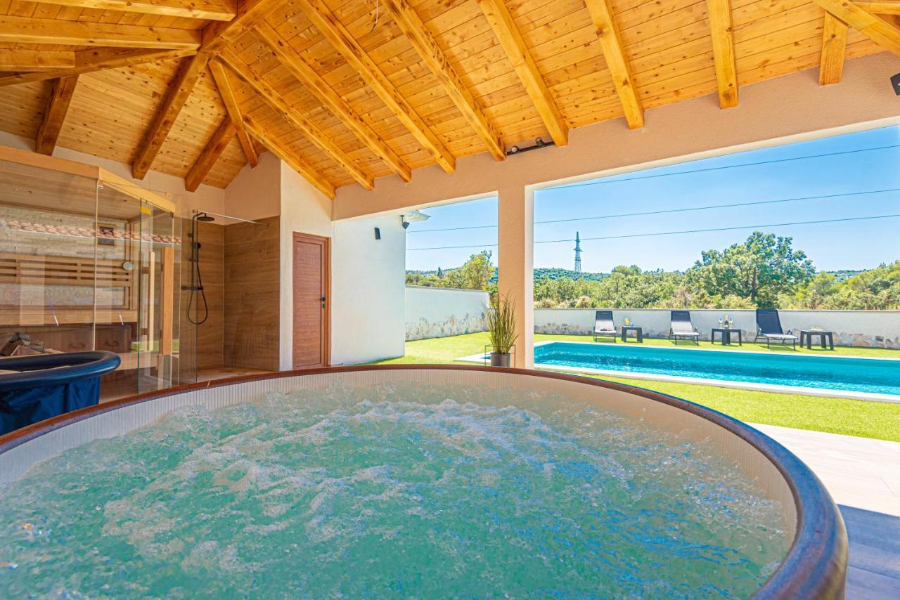 Villa Casa Del Sol à Dubrava  Extérieur photo