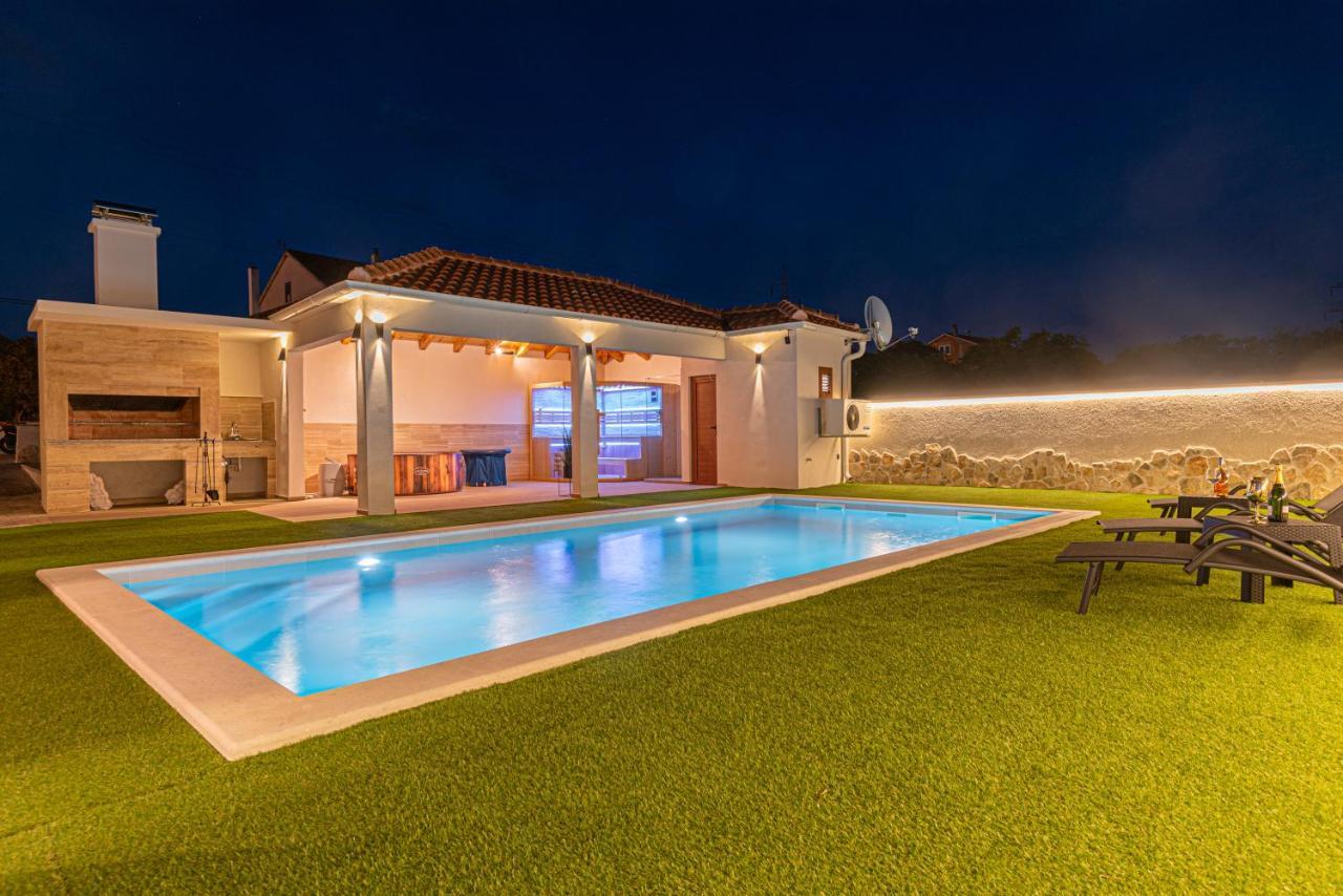 Villa Casa Del Sol à Dubrava  Extérieur photo