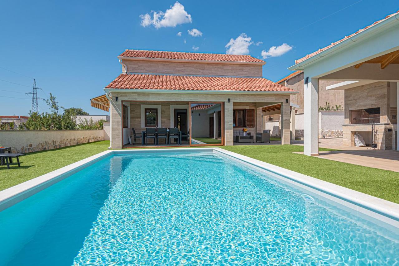 Villa Casa Del Sol à Dubrava  Extérieur photo