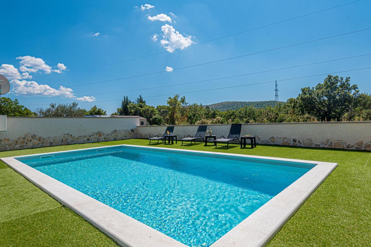 Villa Casa Del Sol à Dubrava  Extérieur photo